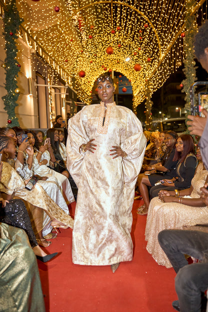 Robe brocard perlée nude