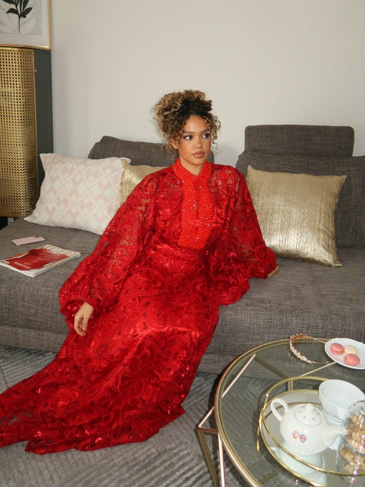 Robe en dentelle perlée
